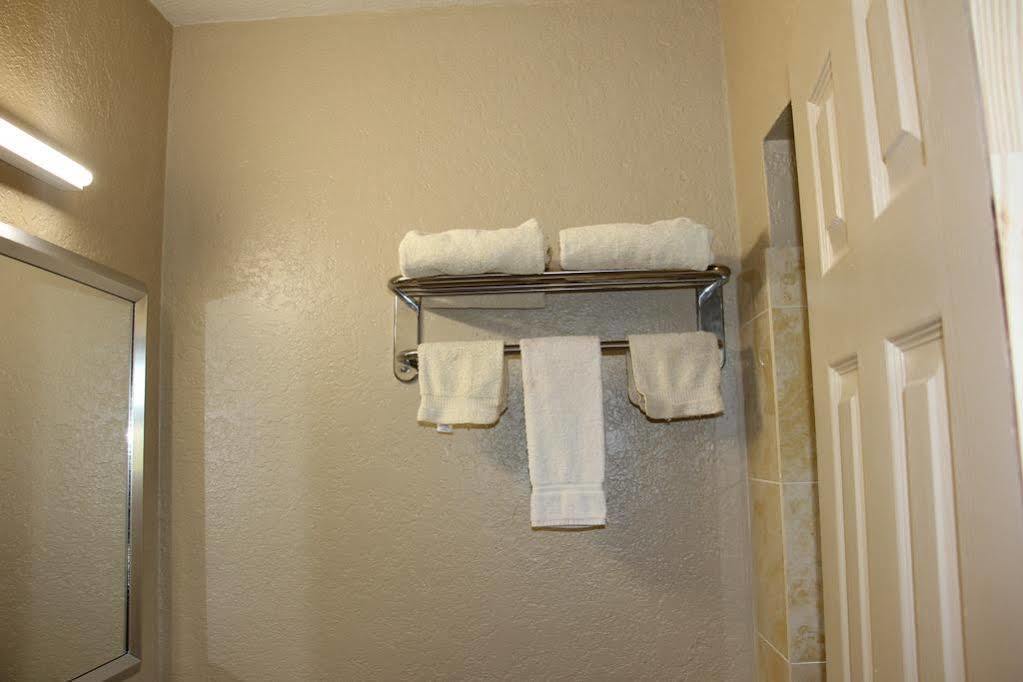 Prince Of Wales Motel 레이크웨일즈 외부 사진