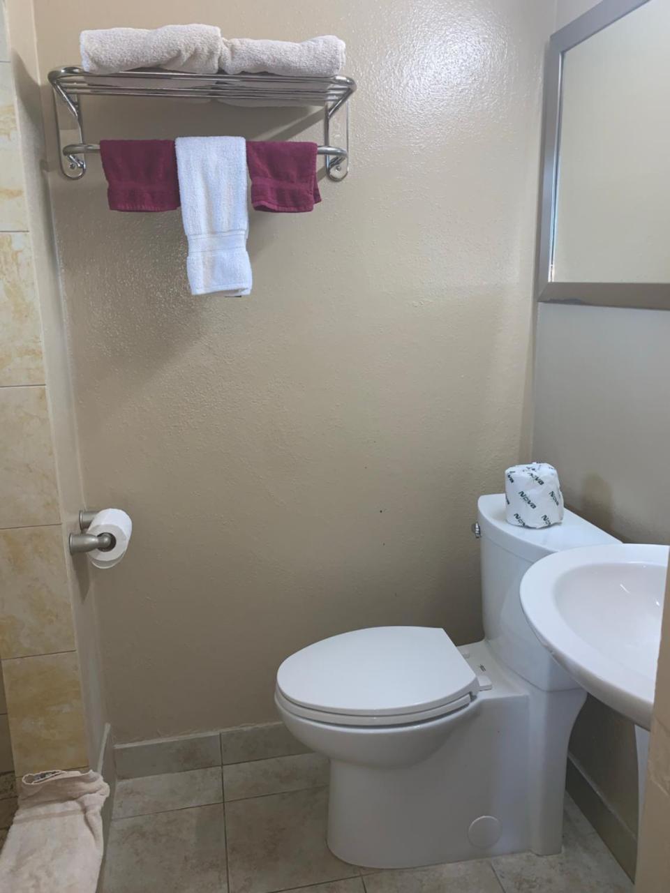 Prince Of Wales Motel 레이크웨일즈 외부 사진